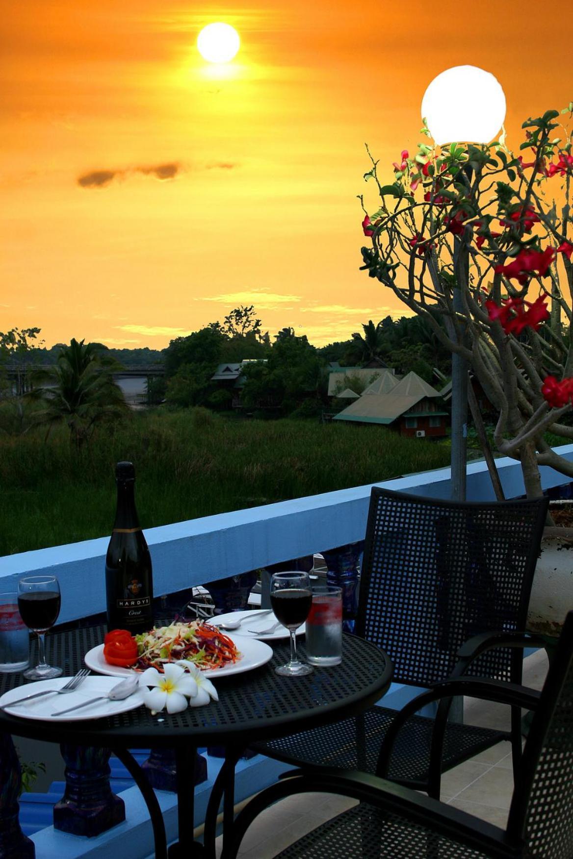 Pongphen Guesthouse - Sha Plus Certified Kanchanaburi Zewnętrze zdjęcie
