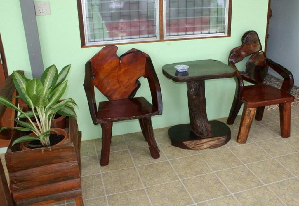 Pongphen Guesthouse - Sha Plus Certified Kanchanaburi Pokój zdjęcie