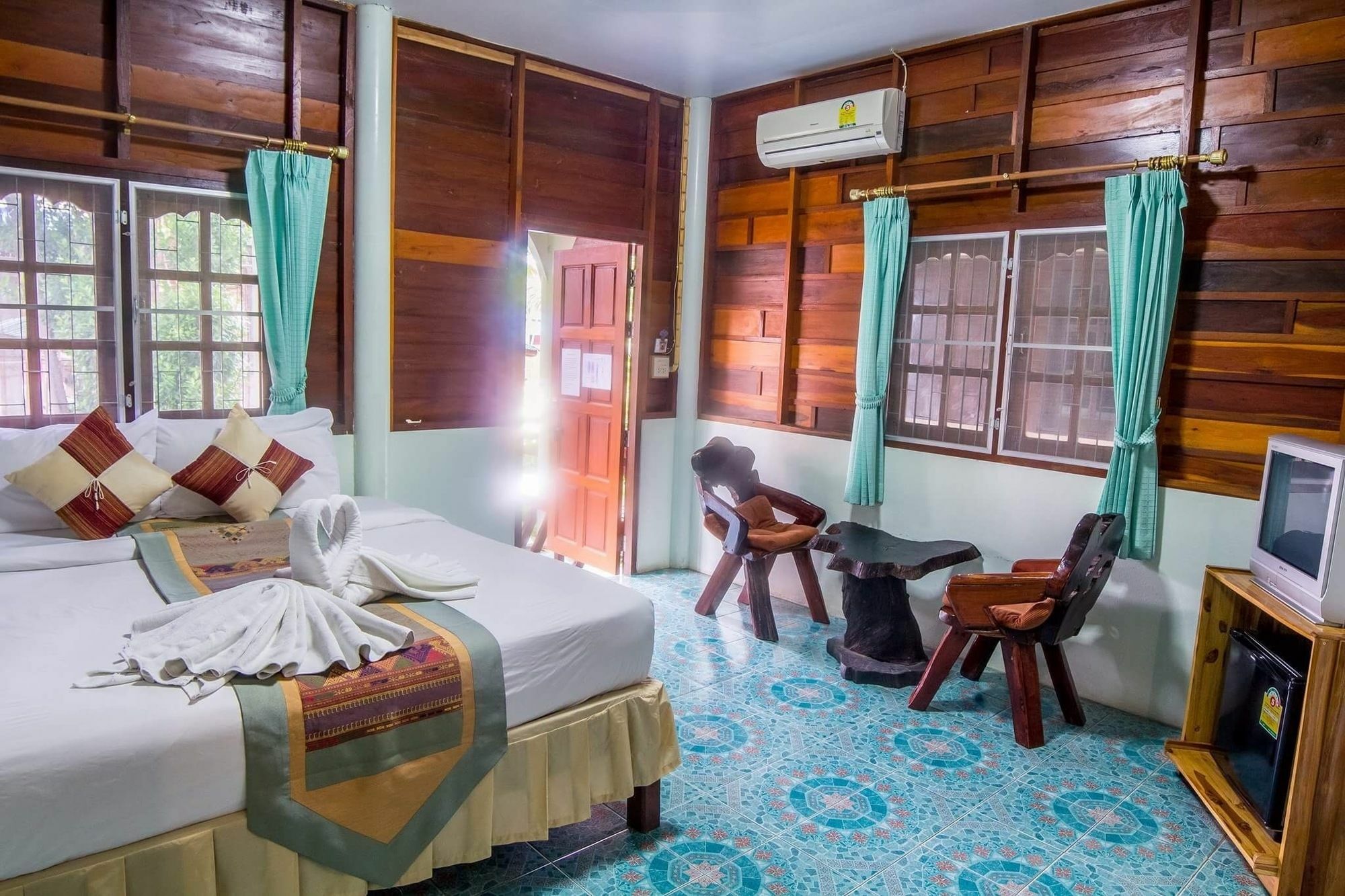 Pongphen Guesthouse - Sha Plus Certified Kanchanaburi Zewnętrze zdjęcie