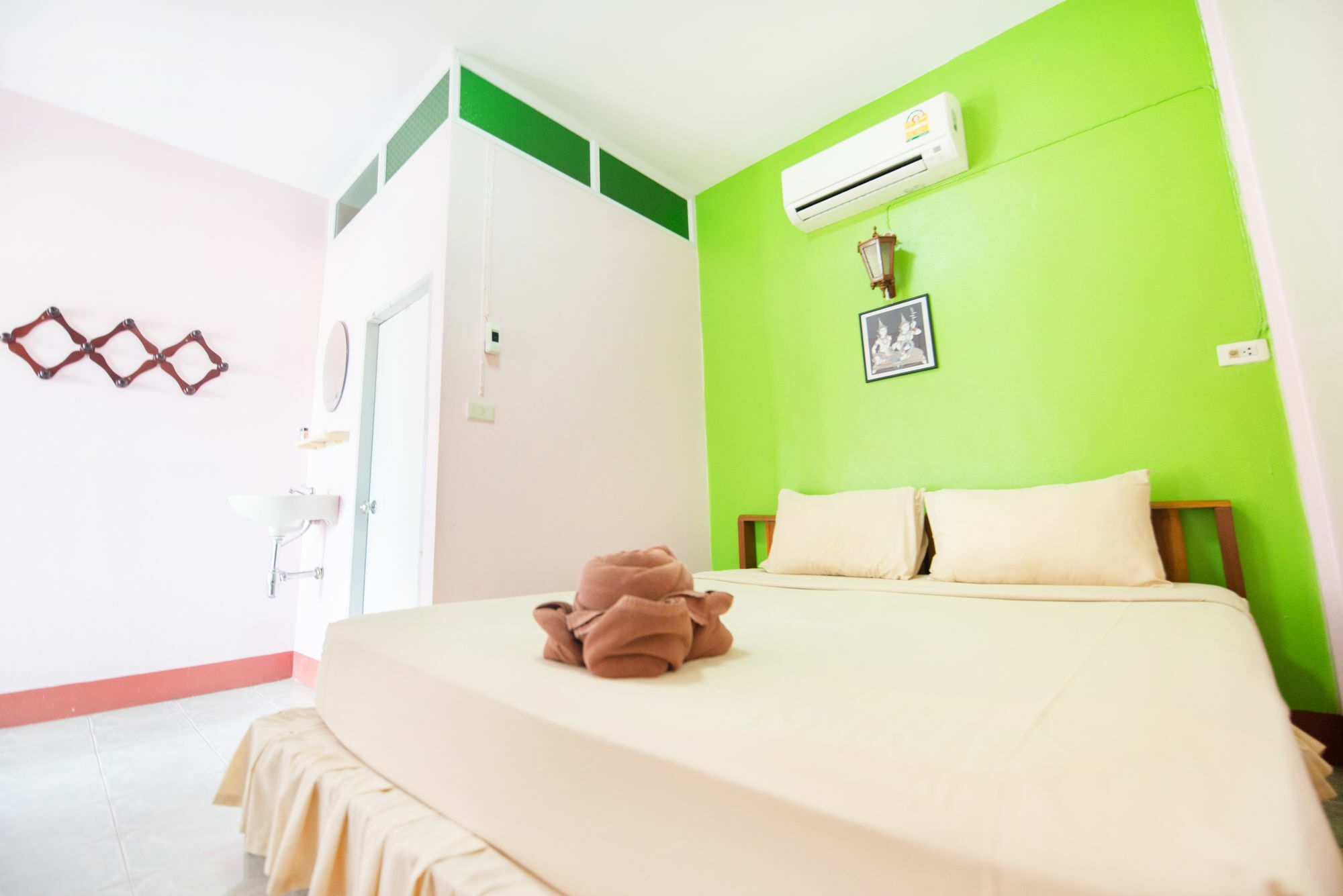Pongphen Guesthouse - Sha Plus Certified Kanchanaburi Zewnętrze zdjęcie