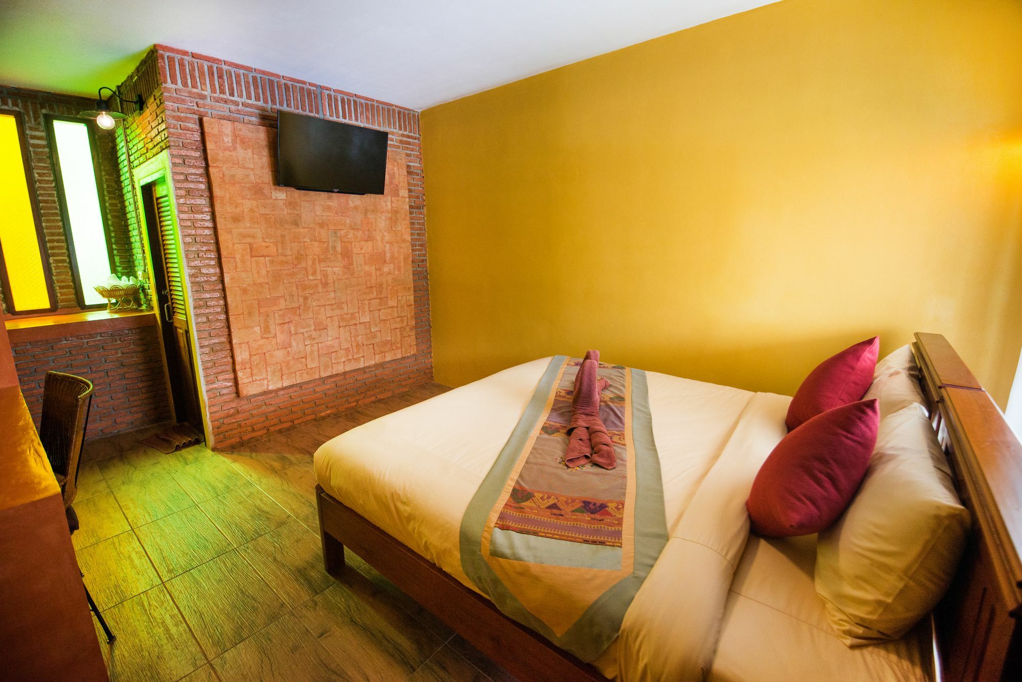 Pongphen Guesthouse - Sha Plus Certified Kanchanaburi Zewnętrze zdjęcie