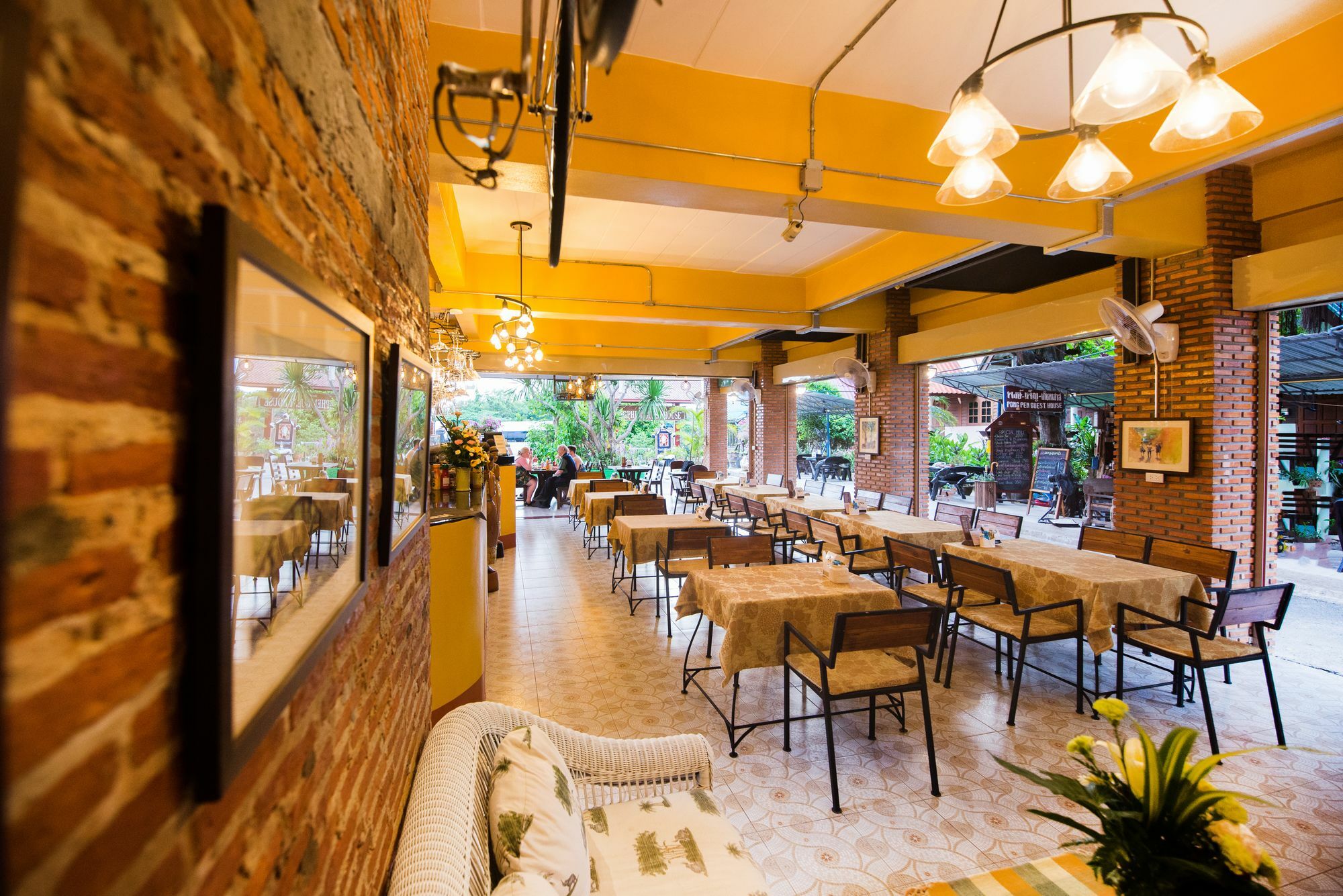 Pongphen Guesthouse - Sha Plus Certified Kanchanaburi Zewnętrze zdjęcie