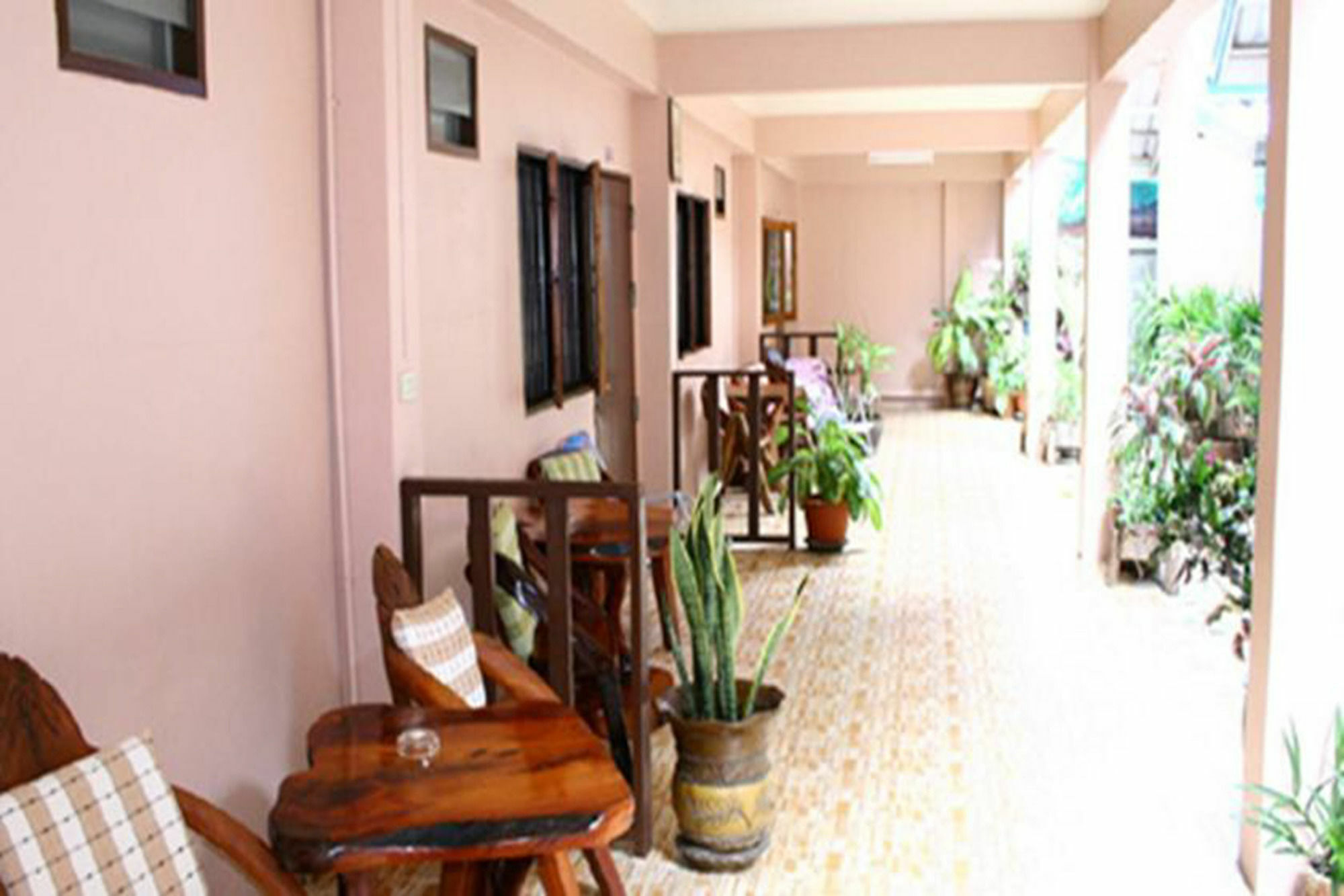 Pongphen Guesthouse - Sha Plus Certified Kanchanaburi Zewnętrze zdjęcie
